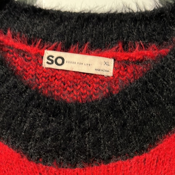 Fuzzy Cropped Sweater- XL - Picture 4 of 6